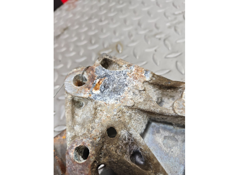 Кронштейн стабилизатора к Peugeot 607, 2004г.