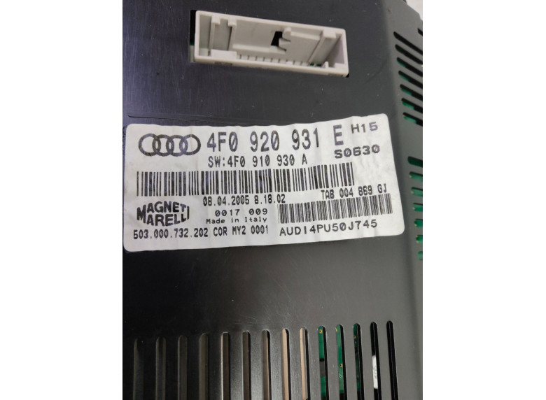 Щиток приборов (приборная панель) к Audi A6, 2005г.