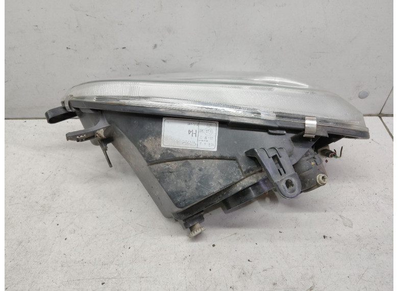 Фара правая к Citroen Saxo, 2002г.