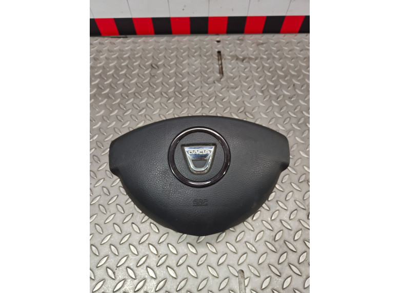 Подушка безопасности водителя к Dacia Duster, 2011г.