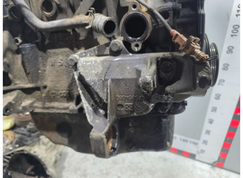 Кронштейн полуоси к Peugeot Boxer, 1998г.