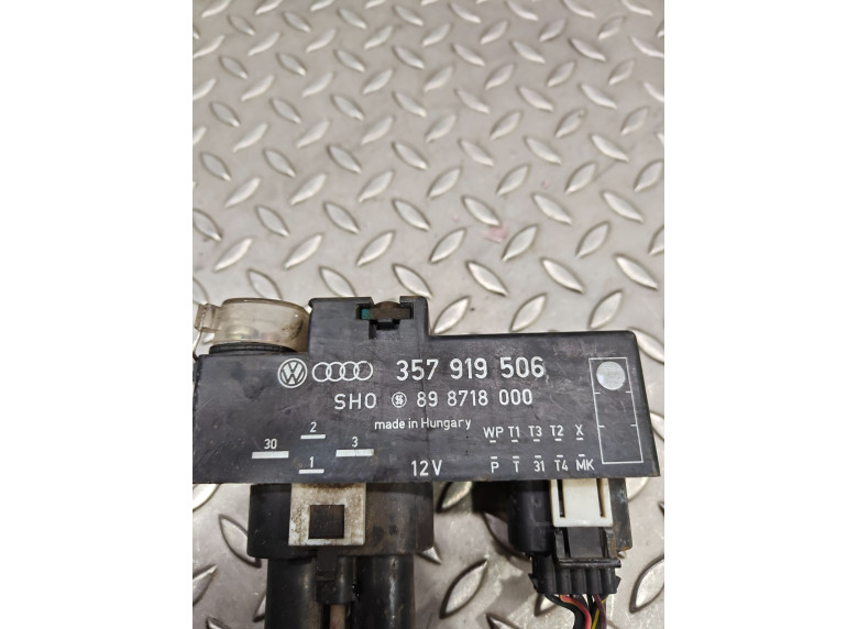 Блок управления вентилятором радиатора к Volkswagen Golf, 1999г.