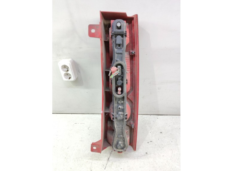 Фонарь задний левый к Фонарь задний левый к Peugeot Expert undefined г. Expert