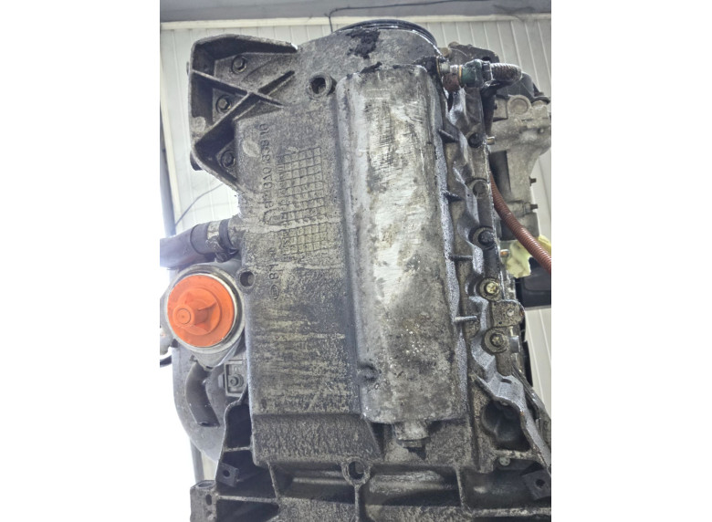 Двигатель к Peugeot 407, 2004г.