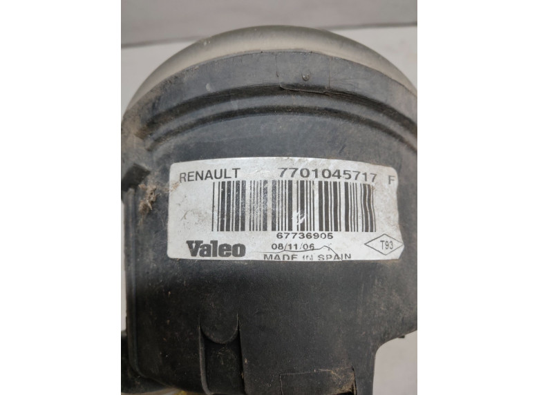 Фара противотуманная правая к Renault Scenic, 2006г.