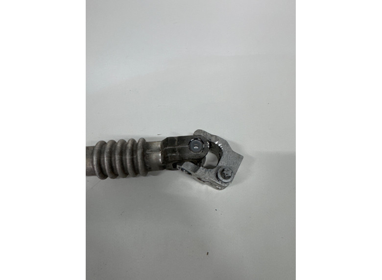 Рулевой карданчик к BMW 5 E60/E61, 2008г.