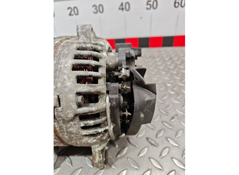 Генератор к Renault Scenic, 2008г.