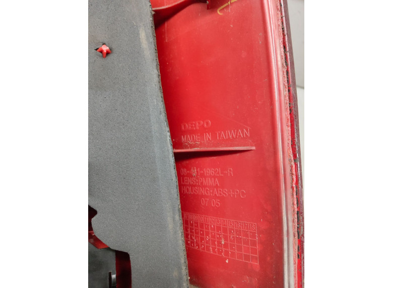 Фонарь задний левый к Volkswagen Passat, 1998г.