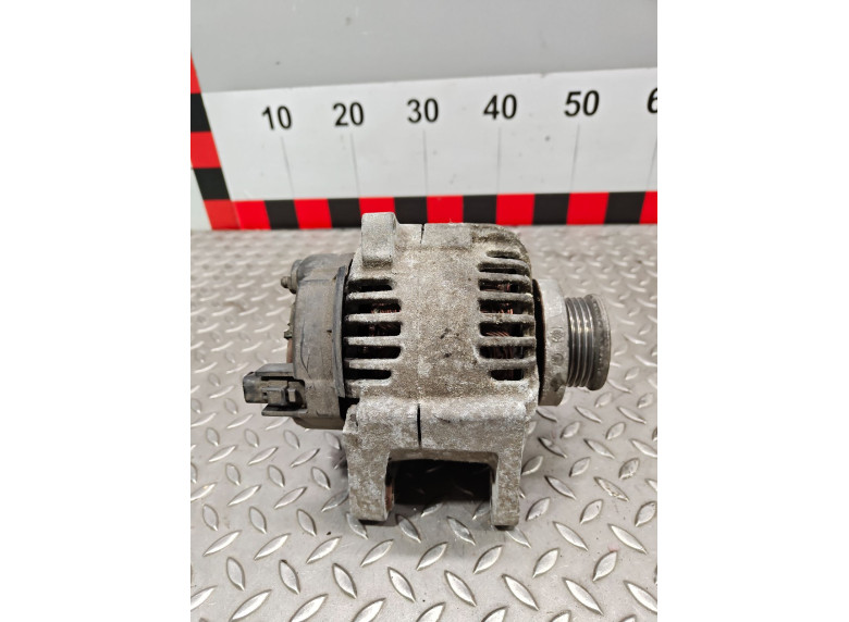 Генератор к Renault Megane, 2004г.