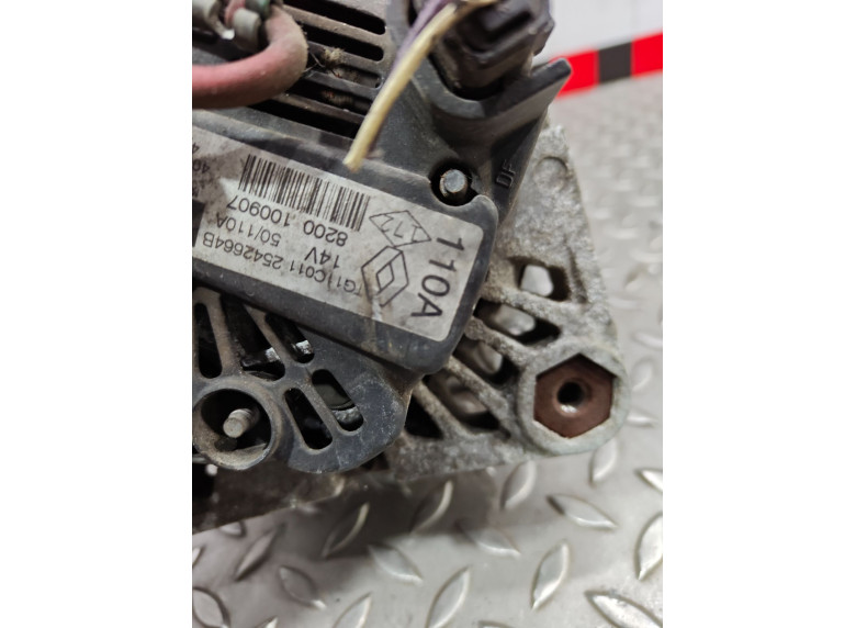 Генератор к Renault Megane, 2004г.