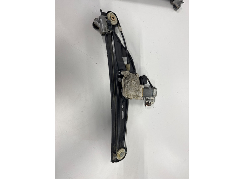 Стеклоподъемник электрический задний правый к BMW 5 E60/E61, 2006г.