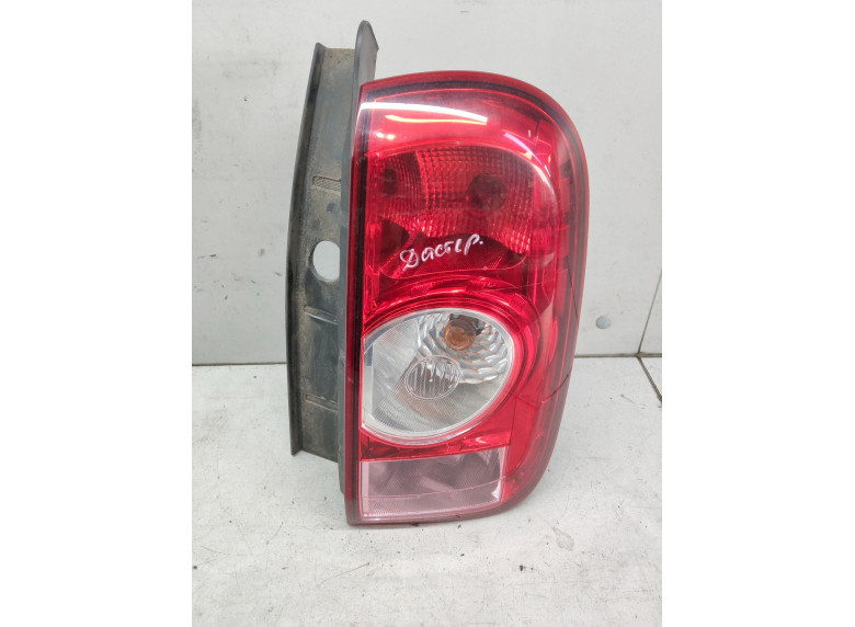 Фонарь задний правый к Renault Duster, 2013г.