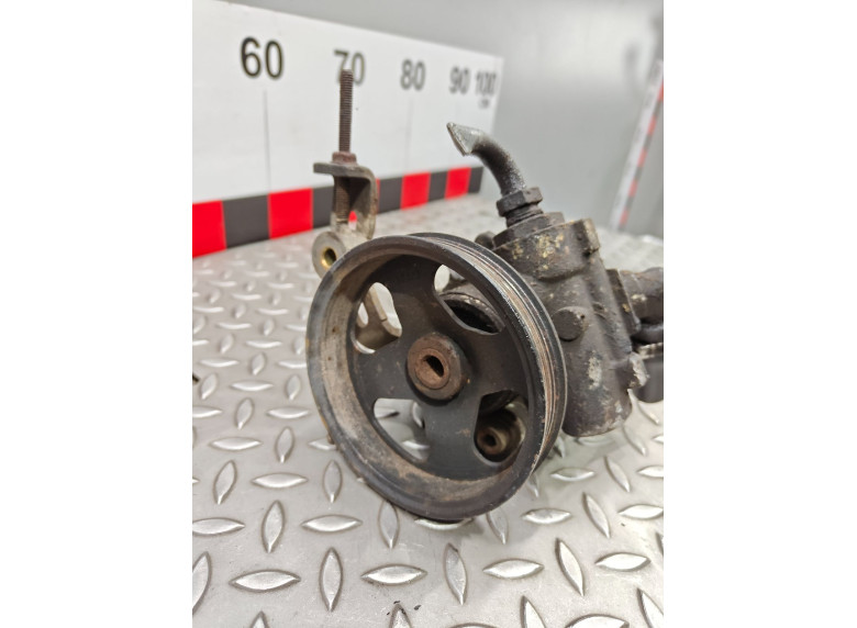 Насос гидроусилителя руля к Peugeot Boxer, 2001г.