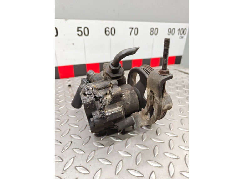 Насос гидроусилителя руля к Peugeot Boxer, 2001г.