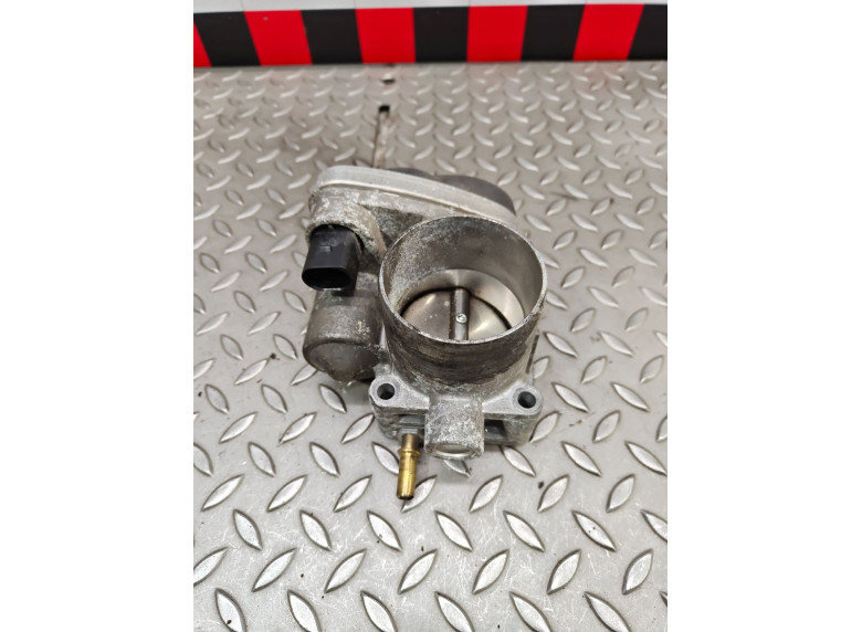 Заслонка дроссельная к Renault Megane, 2005г.