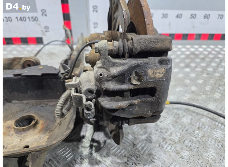 Суппорт задний правый к Opel Vivaro 2004 г.