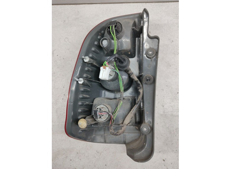 Фонарь задний правый к Фонарь задний правый к Mitsubishi SpaceStar 2002 г. Space Star