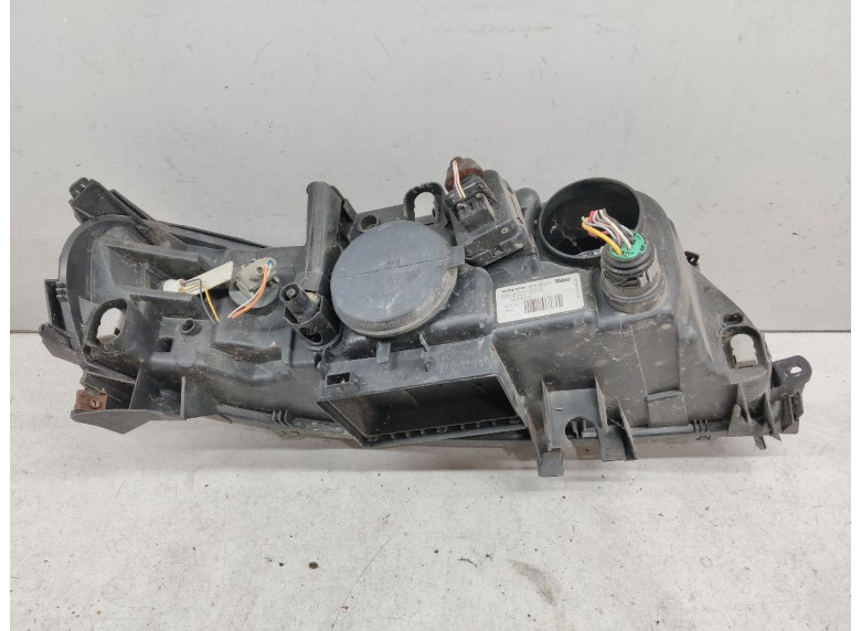 Фара левая к Volvo S60, 2004г.