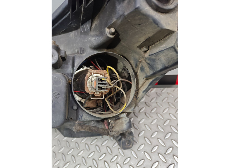 Фара передняя (комплект) к Opel Astra, 2006г.