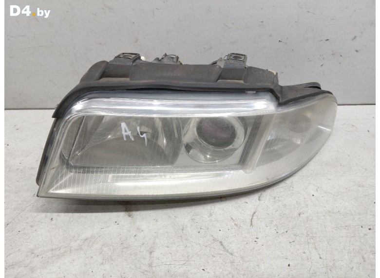 Фара правая к Audi A4 2000 г.