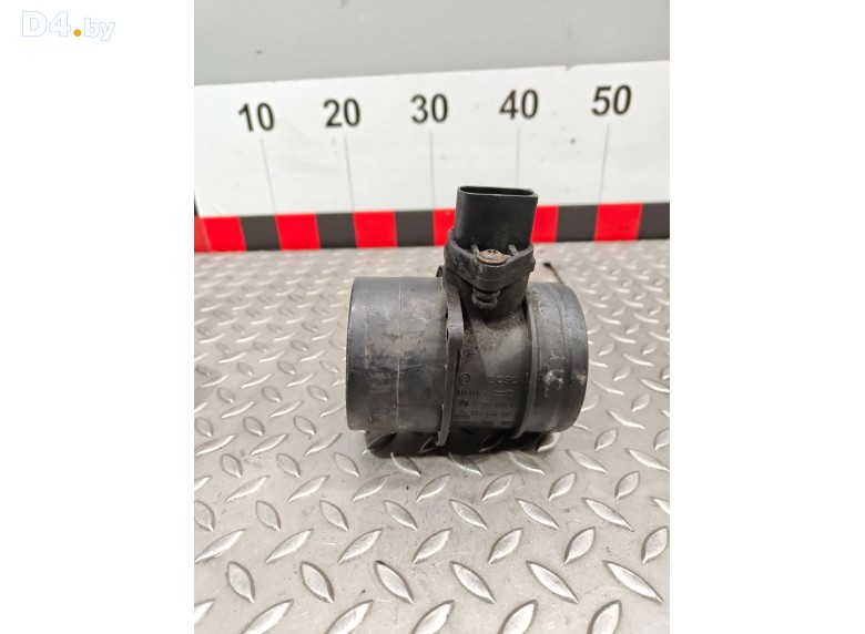 Расходомер воздуха к Audi A4 2005 г.