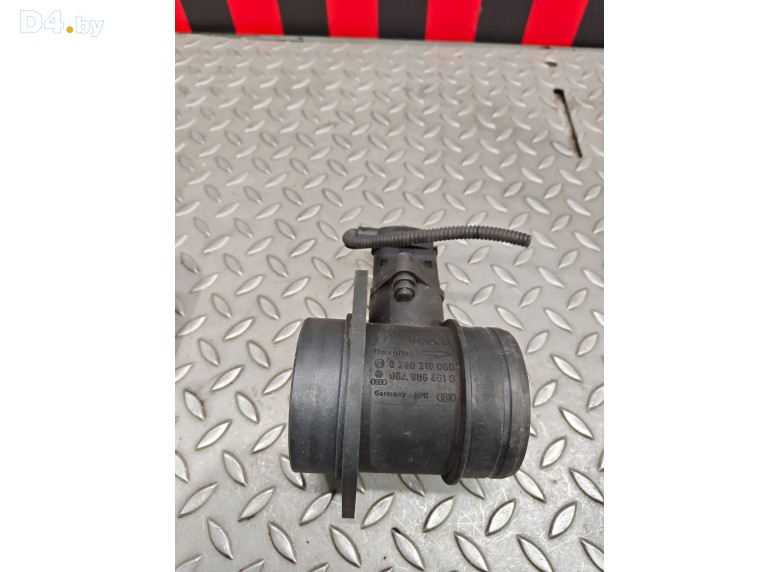 Расходомер воздуха к Volkswagen Sharan 2002 г.