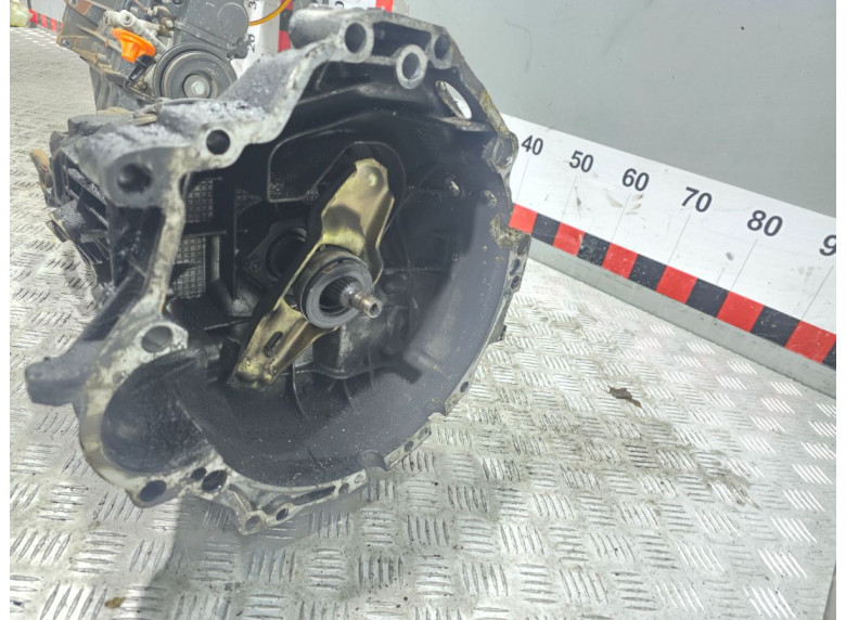 КПП механическая (МКПП) к Volkswagen Passat, 2002г.