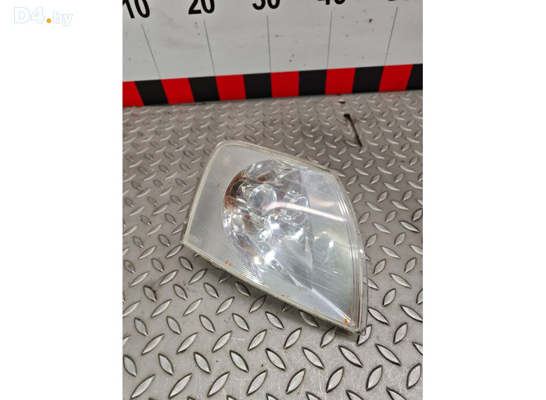 Поворотник правый к Volkswagen Passat 1999 г.