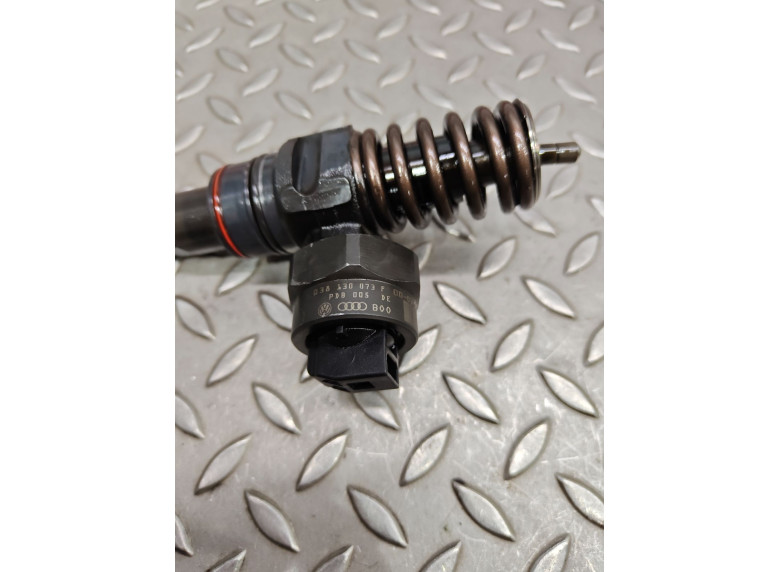 Форсунка к Volkswagen Passat, 2001г.