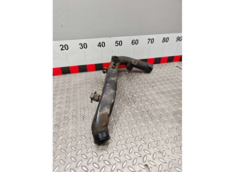 Патрубок интеркулера к Volkswagen Passat, 2001г.