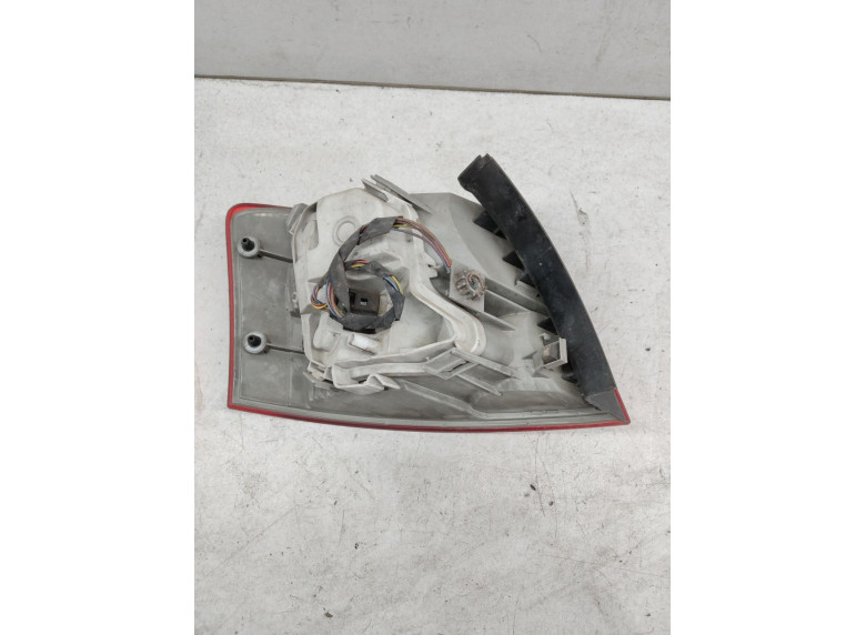 Фонарь задний правый к Audi A4, 2006г.