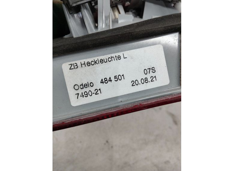 Фонарь крышки багажника левый к Audi A4, 2006г.