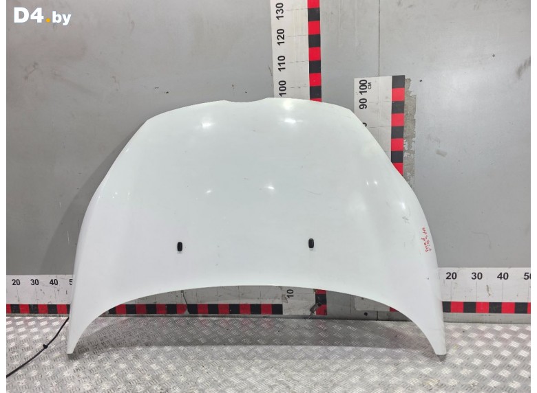 Капот к Ford Fiesta 2012 г.