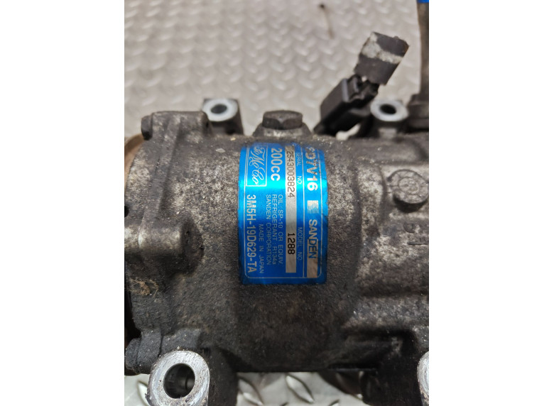 Компрессор кондиционера к Ford Focus, 2008г.