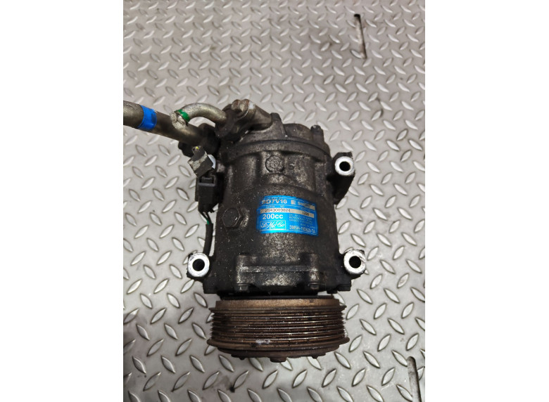 Компрессор кондиционера к Ford Focus, 2008г.