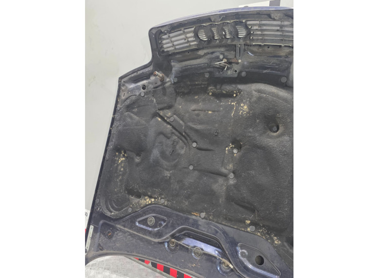 Шумоизоляция капота к Audi A6, 1995г.