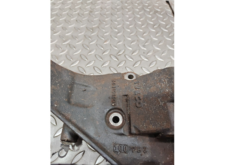 Кронштейн полуоси к Peugeot Boxer, 2009г.