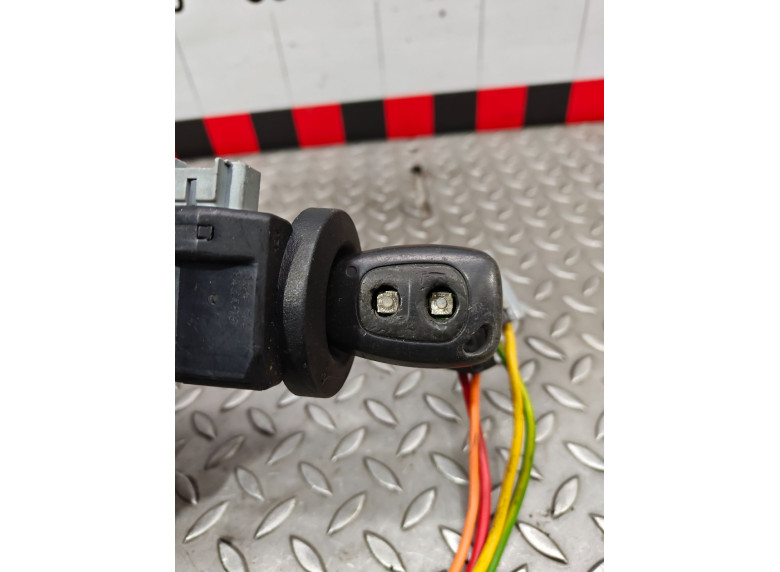 Замок зажигания к Renault Kangoo, 2004г.