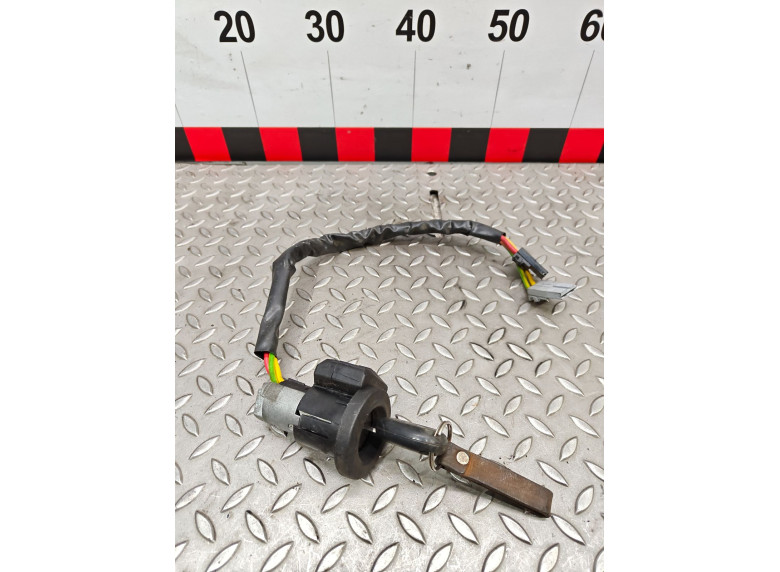 Замок зажигания к Renault Kangoo, 2003г.