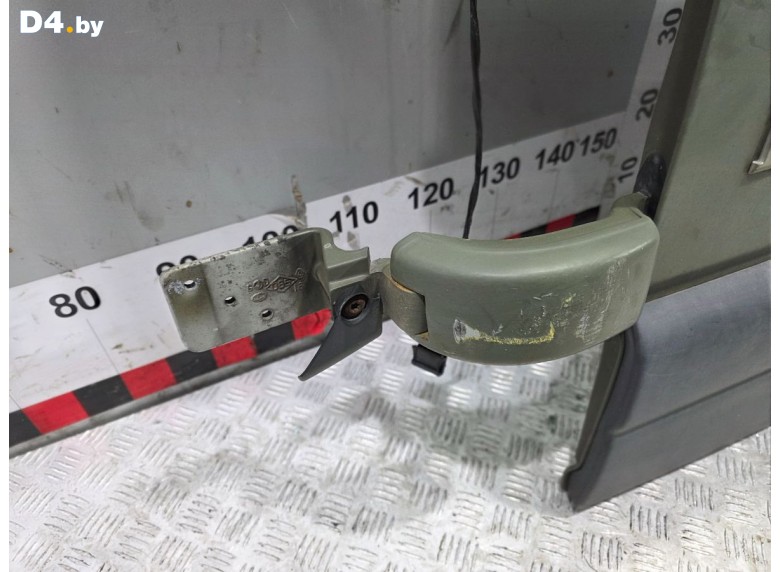 Петля двери задней левой к Renault Master 2008 г.