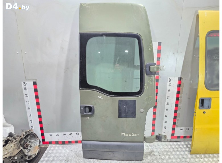 Дверь задняя распашная правая к Renault Master 2008 г.