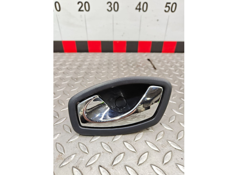 Ручка внутренняя передняя левая к Renault Scenic, 2013г.