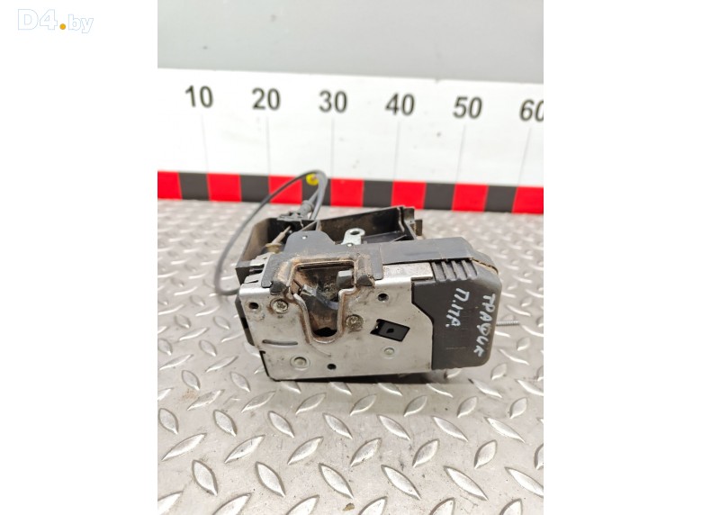 Замок двери передней правой к Renault Trafic 2006 г.