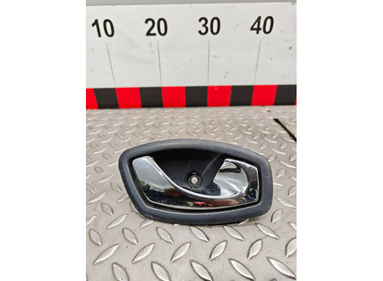 Ручка внутренняя передняя правая к Renault Scenic, 2013г.