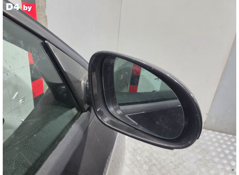 Зеркало наружное правое к Volkswagen Passat 2007 г.