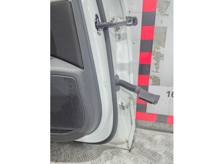 Дверь задняя левая к Audi A4, 2021г.