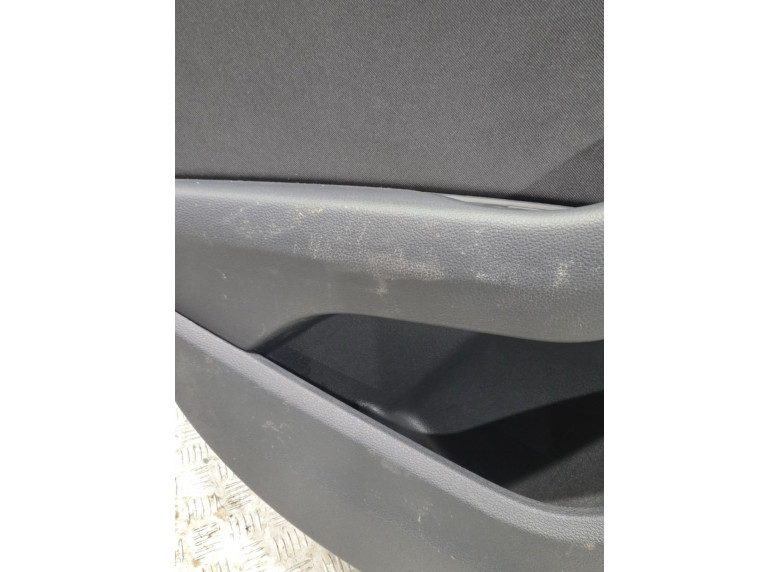 Обшивка двери задней левой (дверная карта) к Audi A4, 2021г.