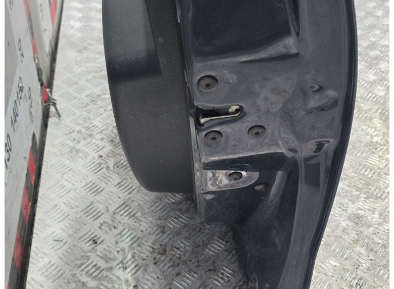 Замок двери передней правой к Dacia Sandero, 2011г.