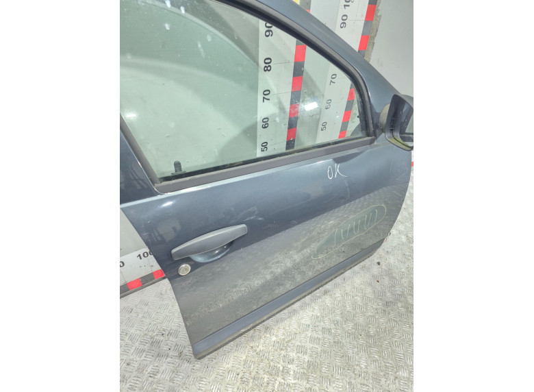 Дверь передняя правая к Dacia Sandero, 2011г.