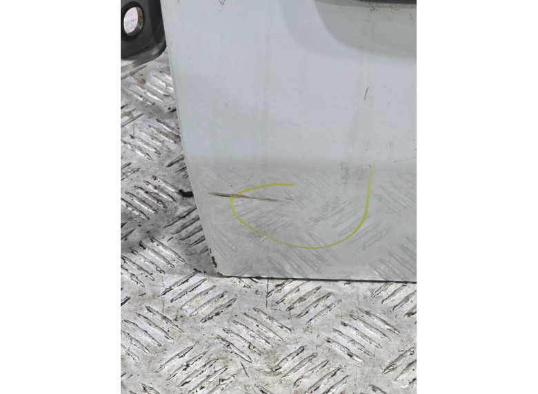 Дверь передняя левая к Dacia Logan, 2008г.